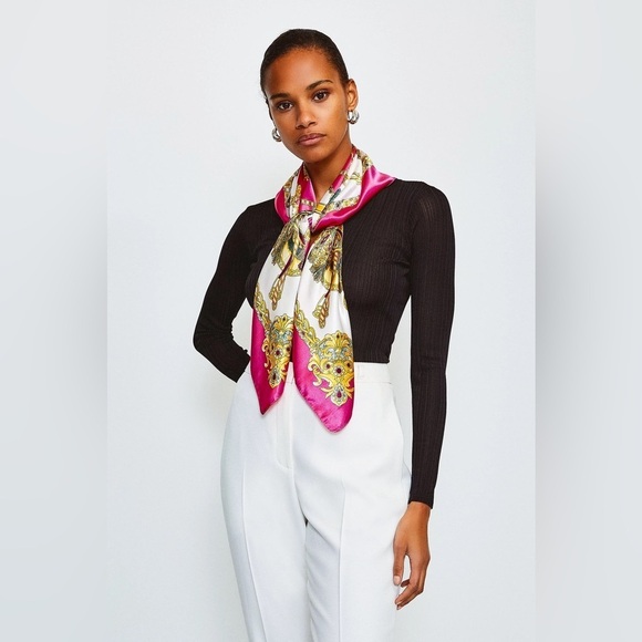 Karen Millen Chain Print Satin Scarf Pink Oversized Square - Picture 1 of 5